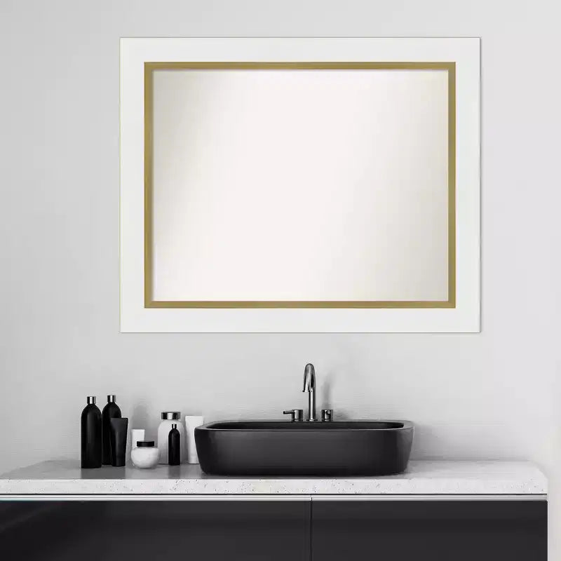 Specchio da parete rettangolare incorniciato bianco e oro – Singolo, 33,25" x 27,25"