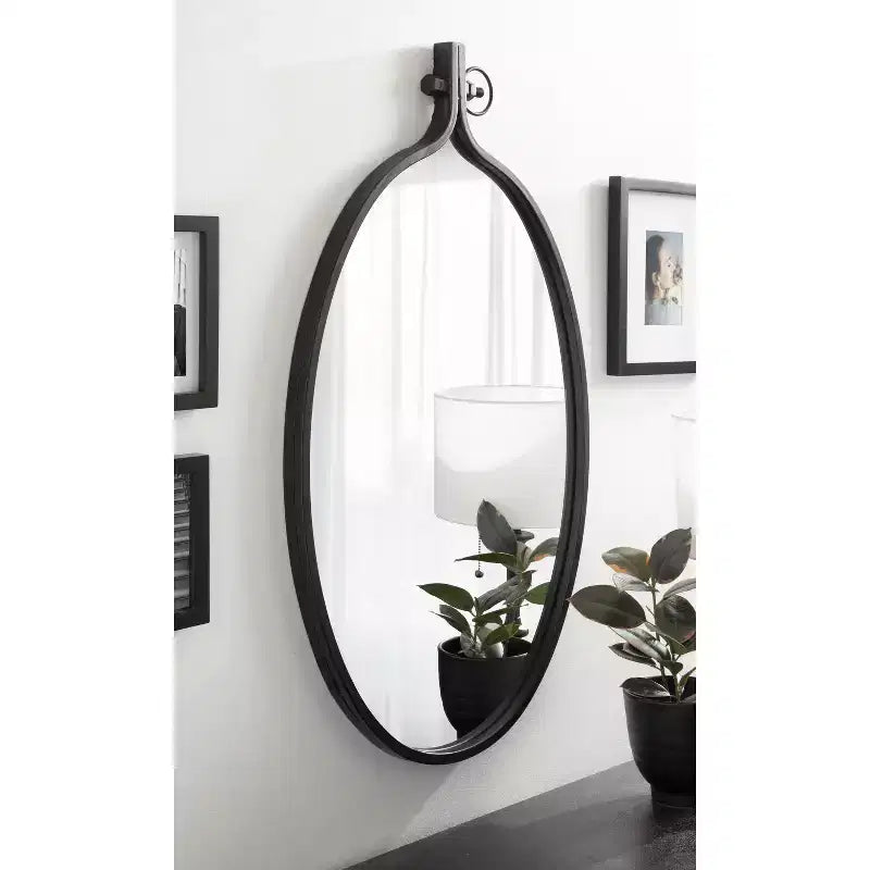 Specchio da parete ovale nero con cornice in metallo, 20x34, singolo