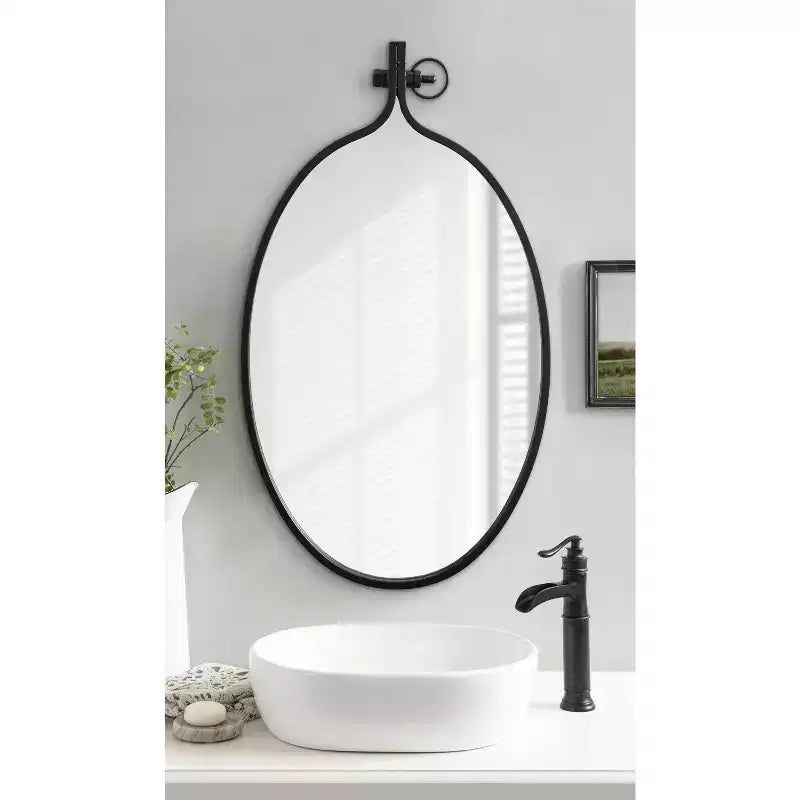 Specchio da parete ovale nero con cornice in metallo, 20x34, singolo