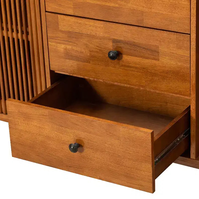 Credenza a 3 cassetti larga 147 cm con ante a doghe, Acorn/Walnut