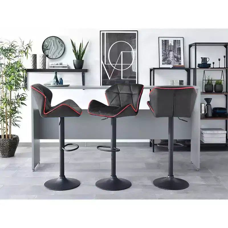 Sgabello da bar regolabile in velluto con girevole a 360° – Base Nera/Oro, Bordino a Contrasto, Posti a sedere 1